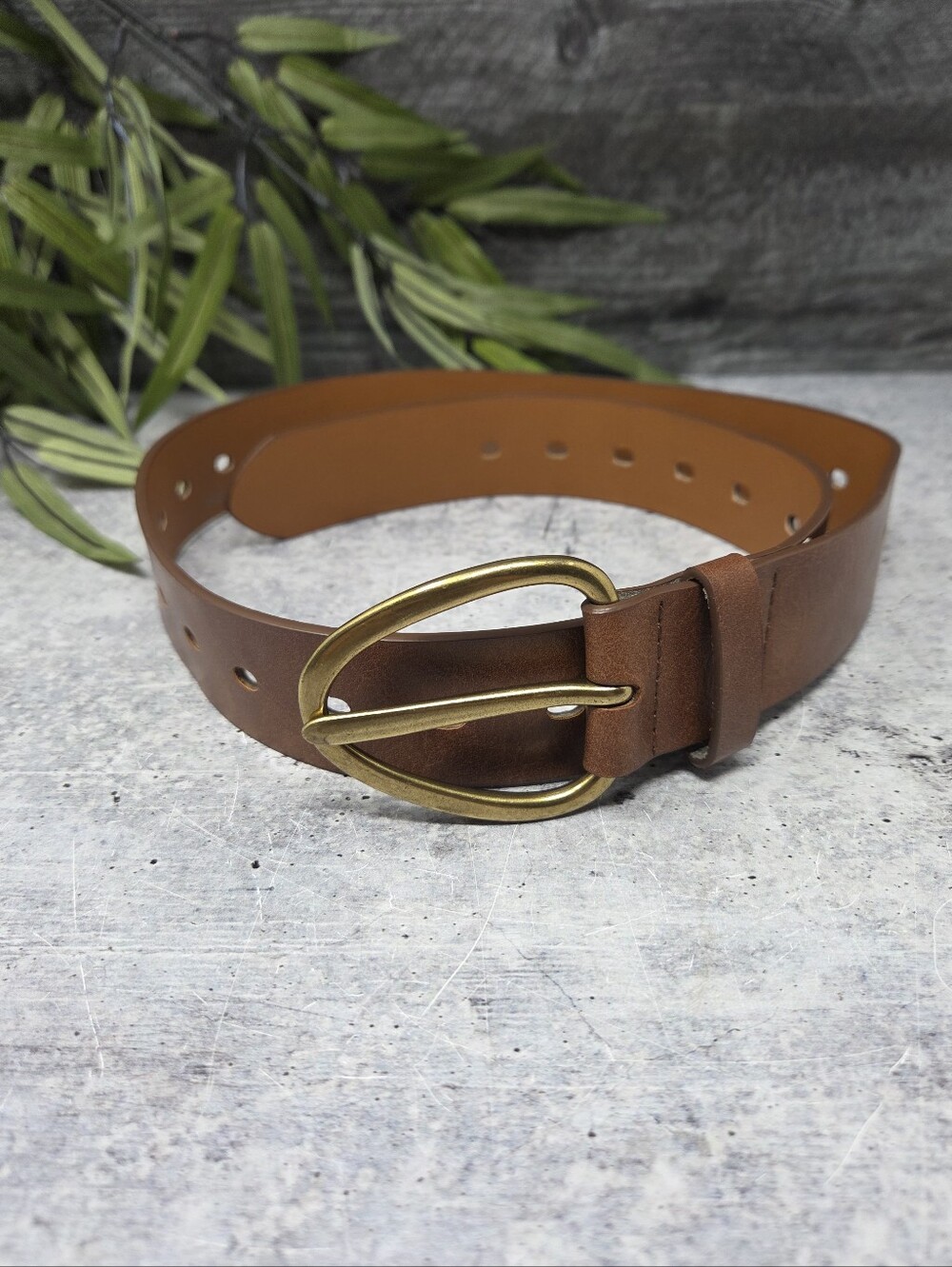 Banana Republic Faux Leather Cognac Brown Belt Womens Size Medium